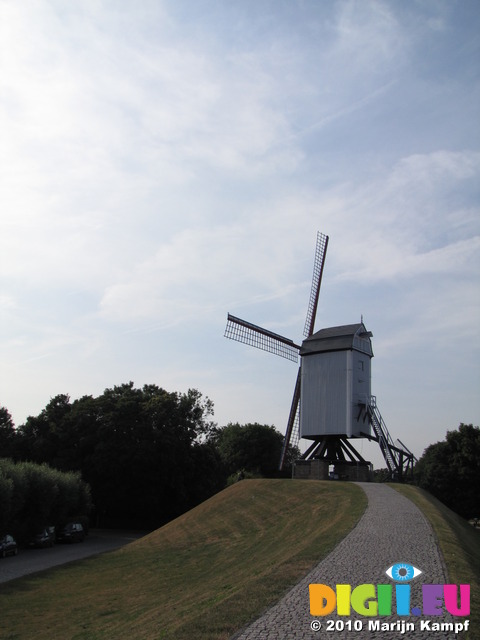 SX15732 Windmill in Brugge